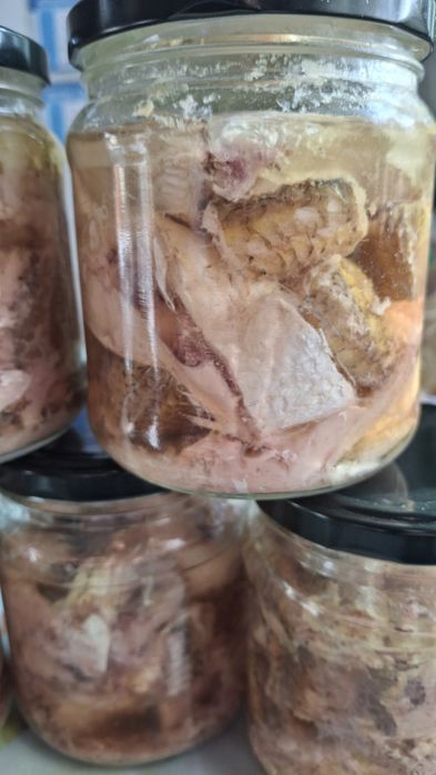 Лещ в собственном соку в автоклаве