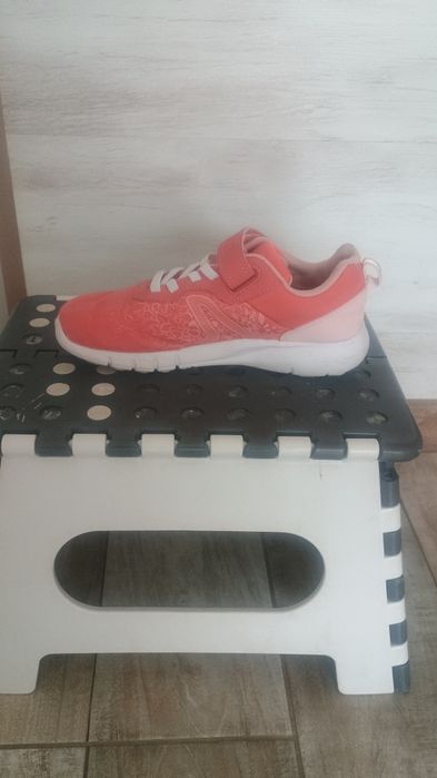 Детски маратонки за момиче