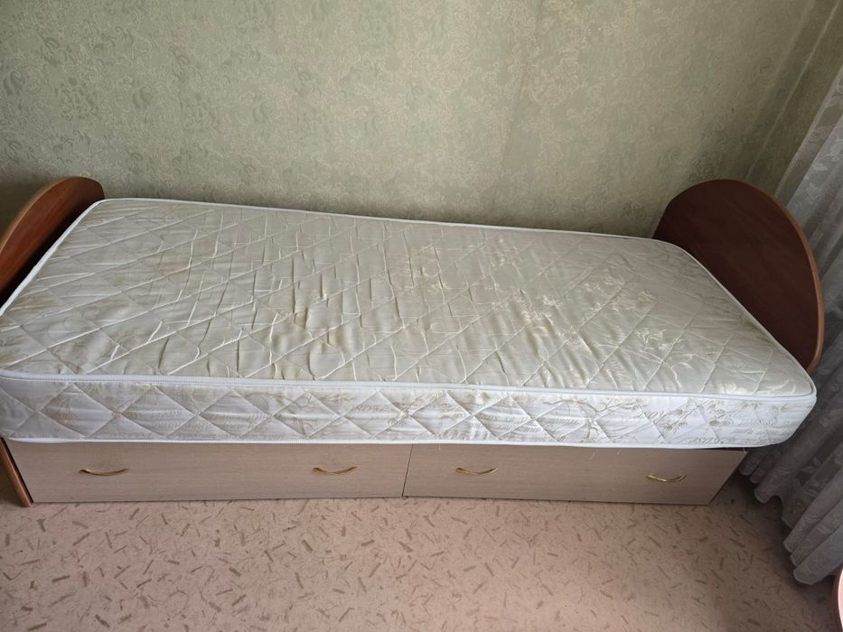 Матрас на  односпальная кровать