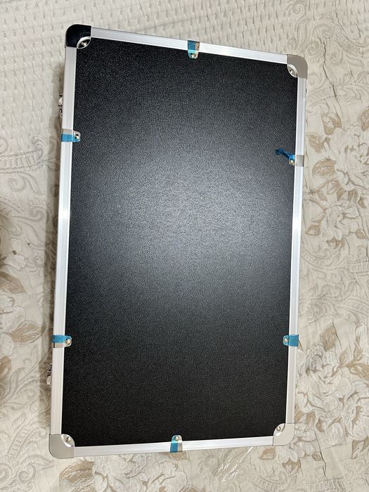 летающие бабочки на пульте упараления