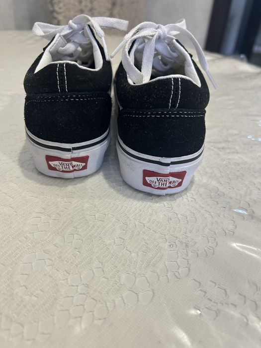 Продам кеды vans