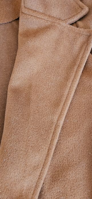 Стильное демисезонное пальто