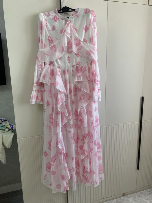 Продаю нежное платья