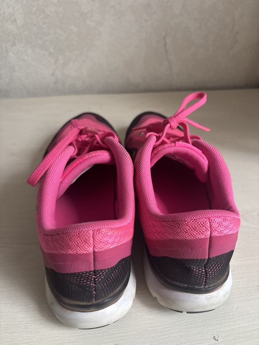 Кроссовки nike 38 р