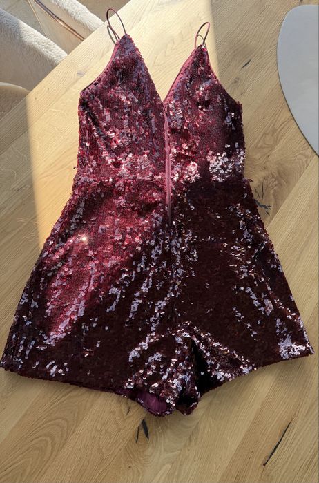Salopeta GUESS scurta cu paiete