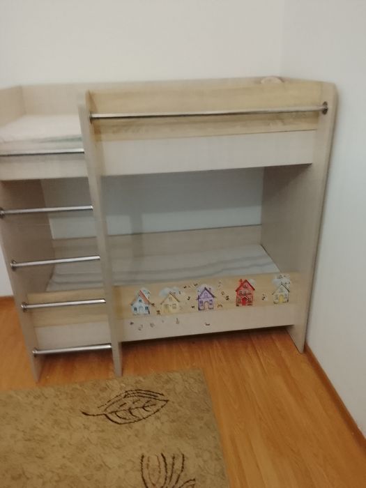 Продам двухъярусную кровать
