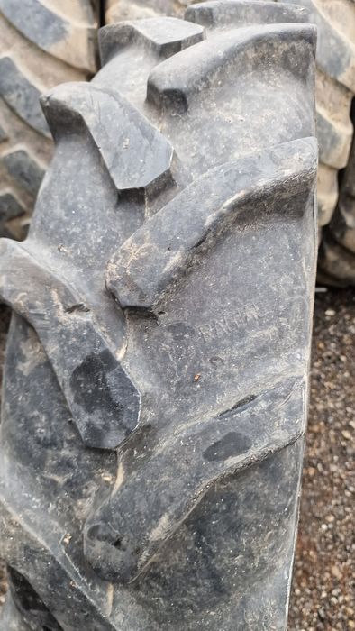 Cauciuc Tractor 11.2R24 marca Semperit