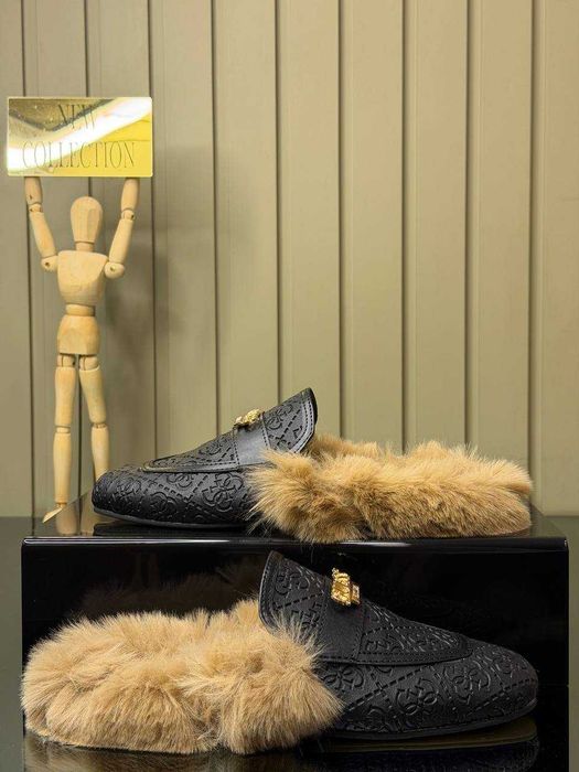 Papuci cu blana dama