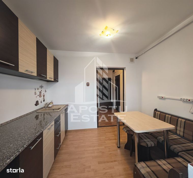 Apartament de vanzare, 3 camere si 2 bai, zona Aradului, Timisoara