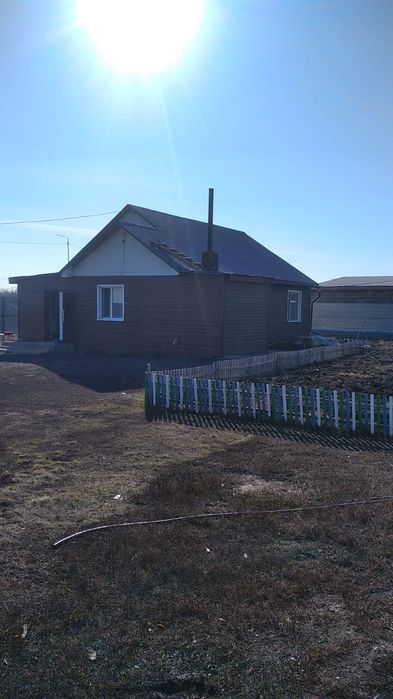 Продам дом с большой территорией