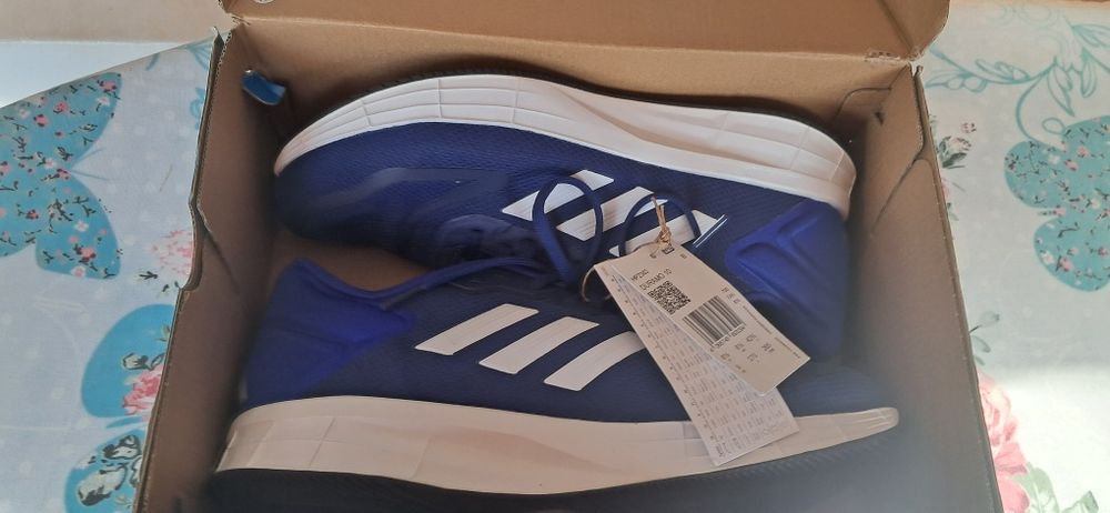 Adidasi adidas barbati marimea 42