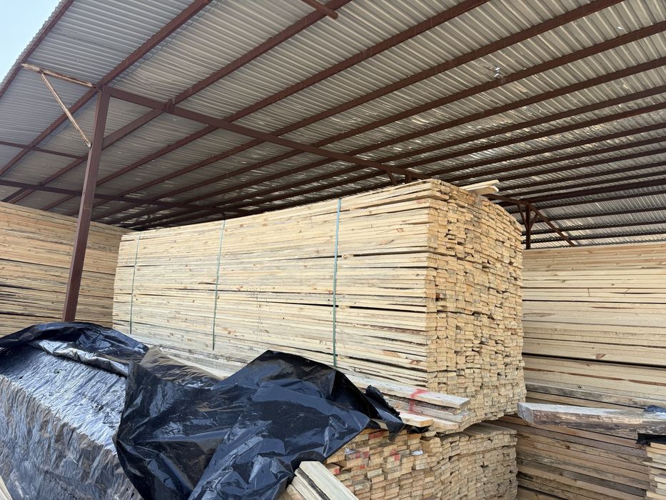 Обрешетка доска контробрешетка черный потолок