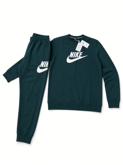 Trenig nike negru si verde