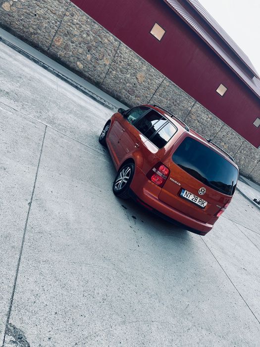 Volkswagen Touran 2009 1.9 TDI – DPF activ – fiabilă