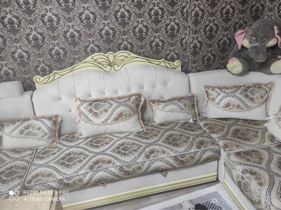 Диван угловой Софа качество классно продем срочно