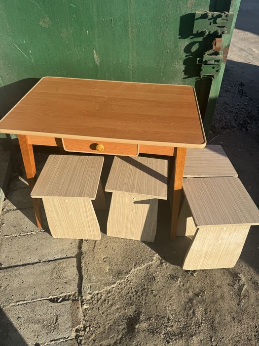 Стол  продам кухоный