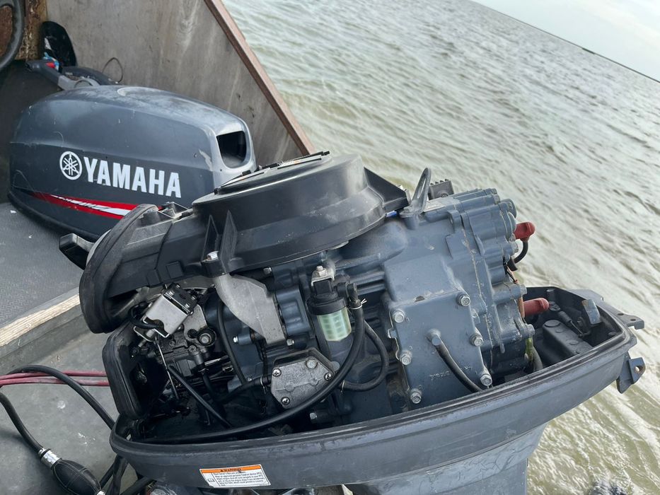 Ямаха 40 тык сатылады 7-10 бударкасымен