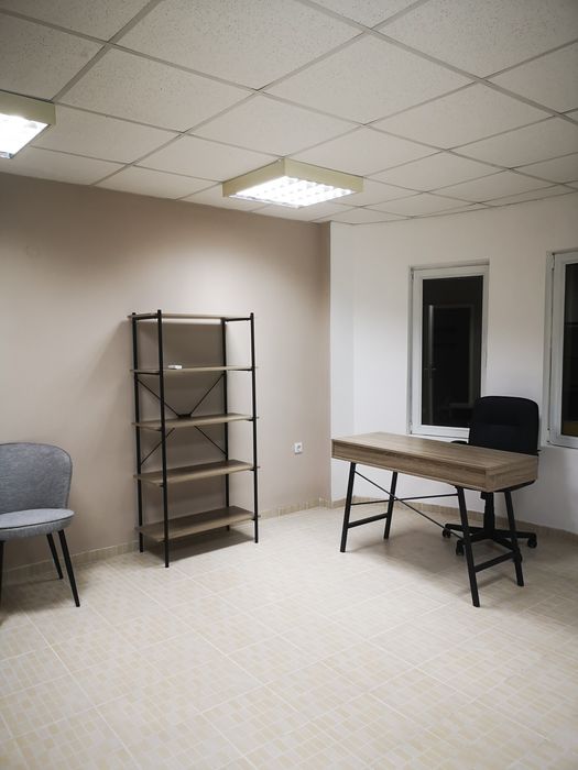 Дава се под наем Офис в Хасково, Център - 28 кв.м за 173.4 € - Снимка #5