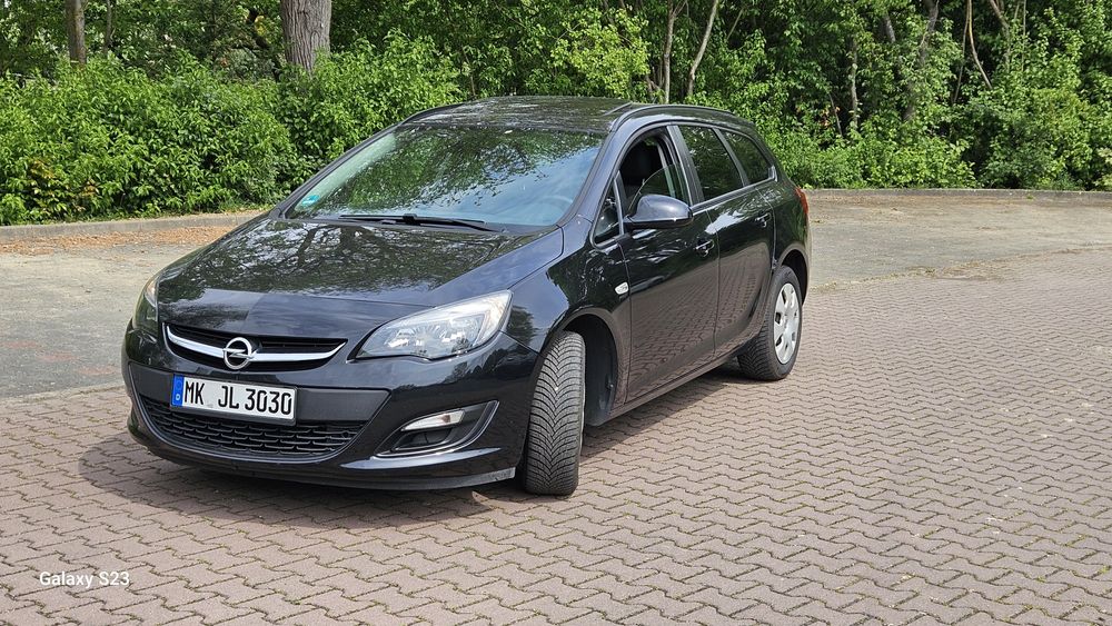 Opel Astra J Sports Tourer Euro 6