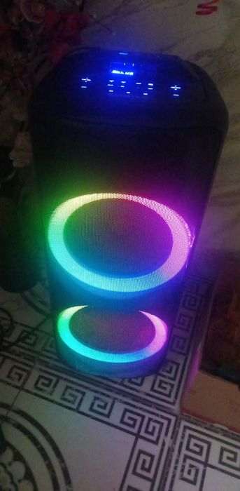 Vortex  boxa cu Bluthus