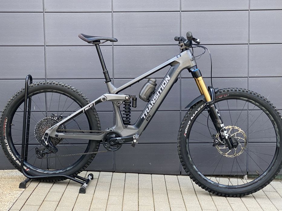 Висок клас Enduro E-bike Transition Relay