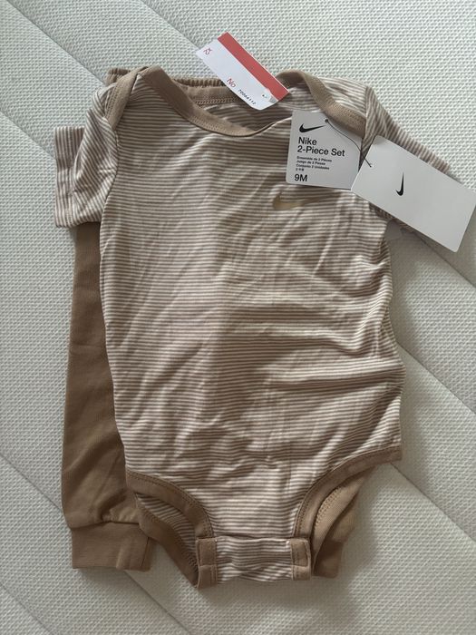 Бебешки комплект Nike