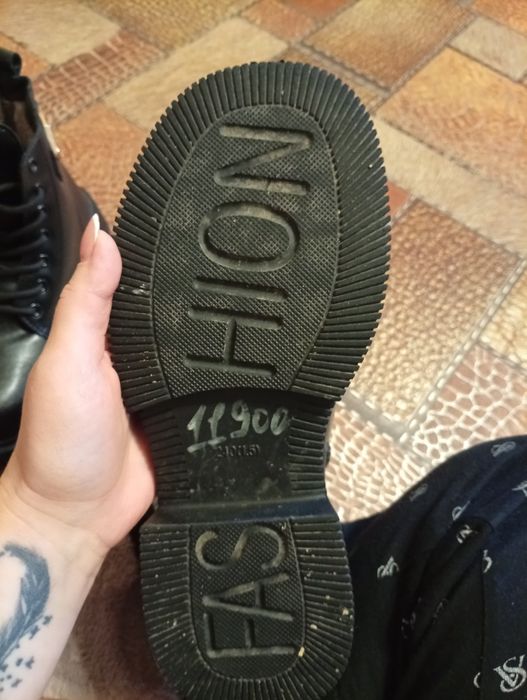 Продам обувь зима-лето