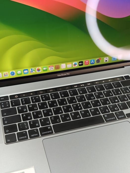 Apple MacBook Pro 16 ОЗУ 32гб Intel Core i7 

Инстаграмм: Laptops.asta