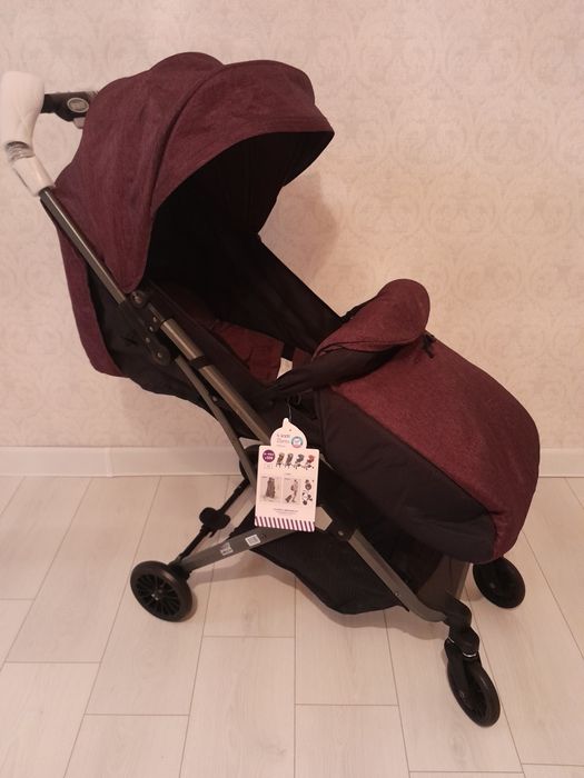 Продам коляску новый с дефектом