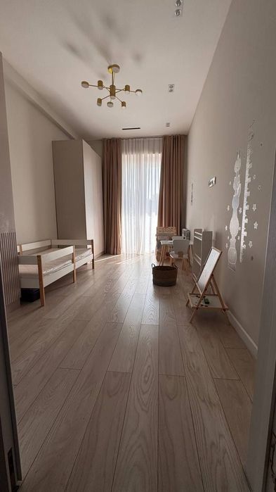 Продаётся 3ком ЖК London ,65квм;м2 ор-: Стадион Старт, Новомосковская