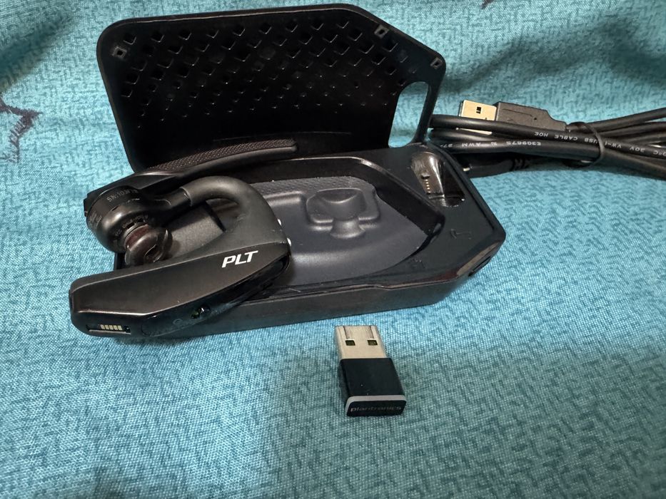 Casca Bluetooth Plantronics Voyager 5200 cu Case