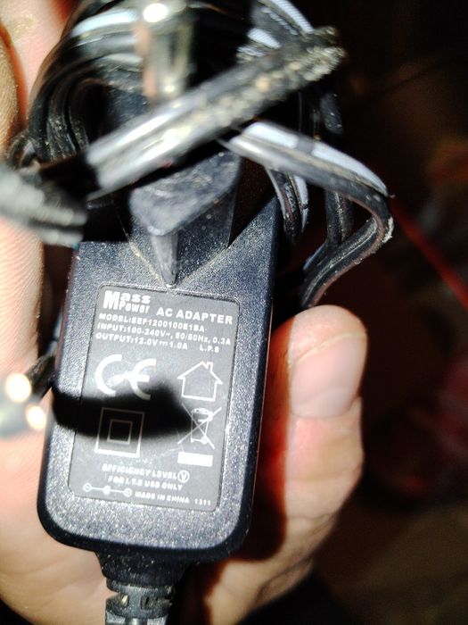 Зарядни различни видове