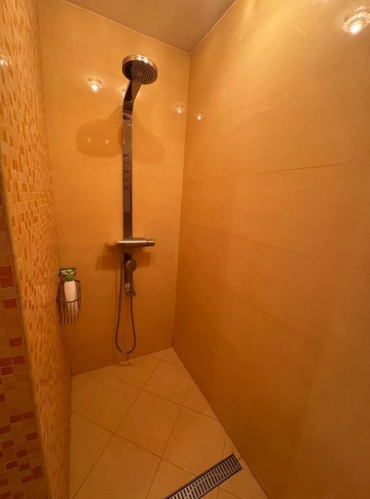 Дава се под наем Тристаен апартамент в София, Студентски град - 160 кв.м за 990 € - Снимка #9