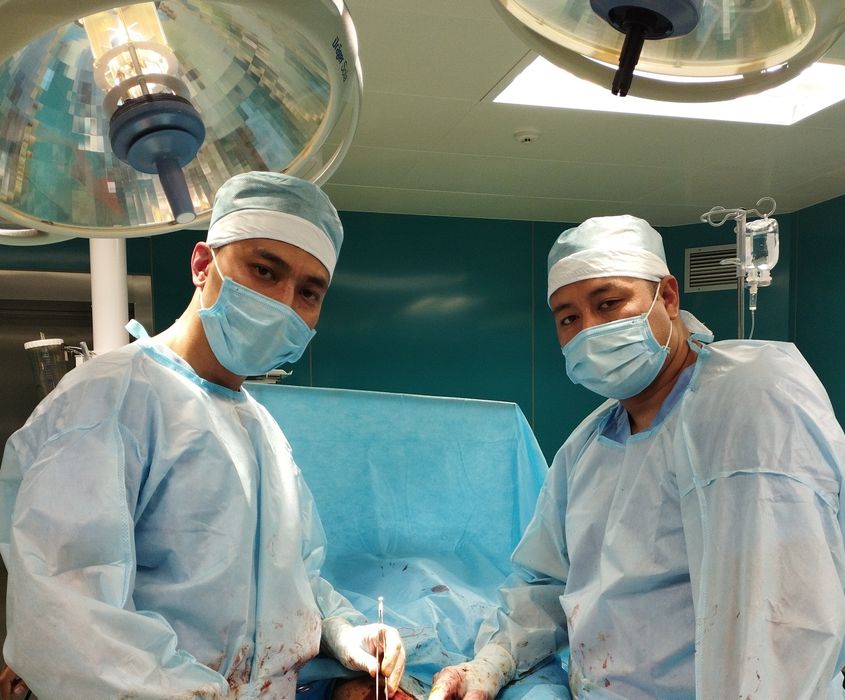 Хирург , травматолог