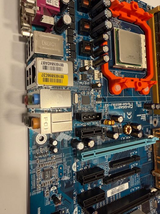 3 kituri retro placă de bază + procesor AMD Athlon 64 AM2 DDR2 Biostar Gigabyte