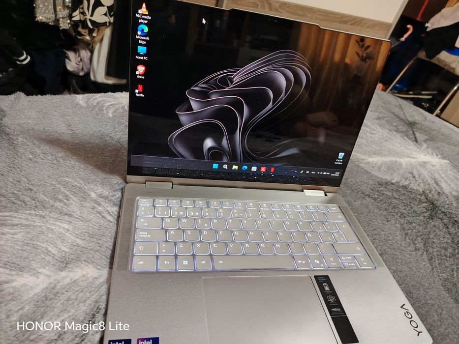 Lenovo Yoga 7 | Ultra 7 32GB 1TB OLED