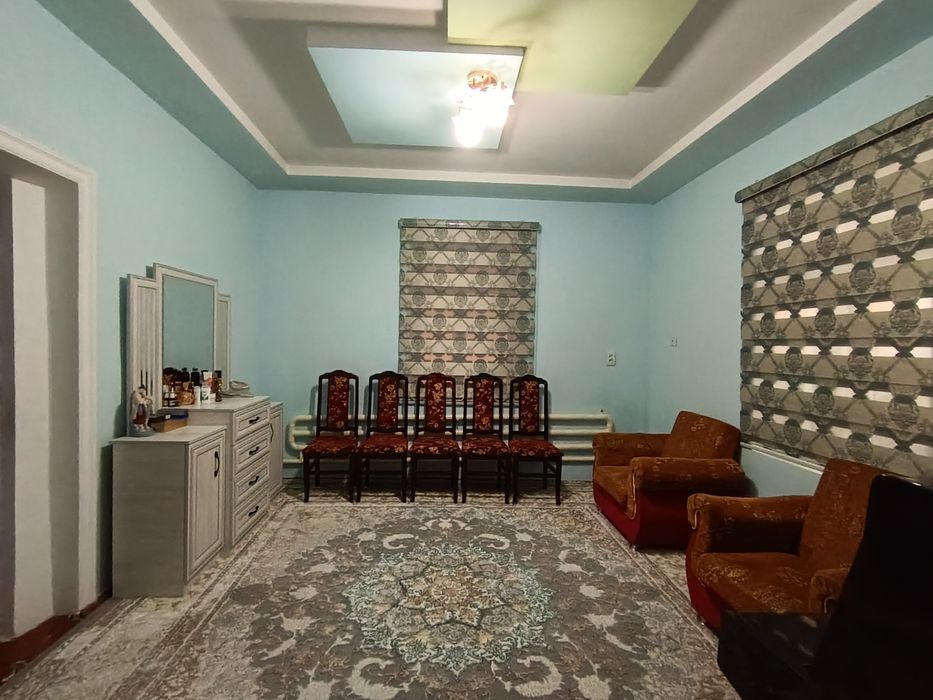 5.5 сотих. 8 хона ли евро ремонт. Газ, Свет, сув, кадастлари бор. Нар