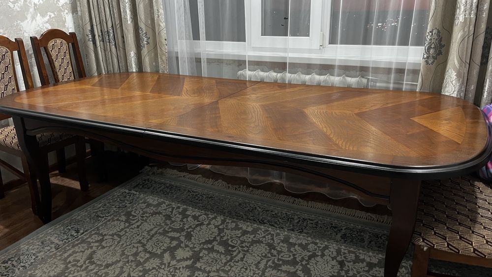 Продаю стол трансформер для гостинной