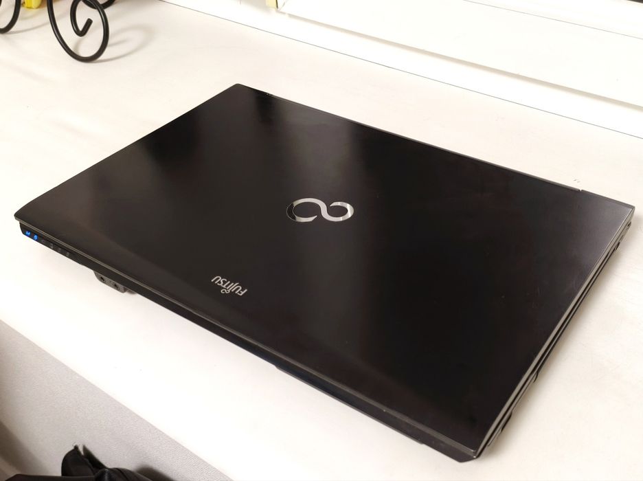 Ноутбук продам Core i5