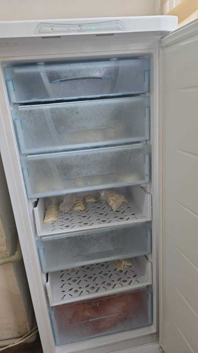 Морозильник Бирюса