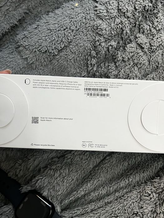 Продаю Часы Apple watch SE (gen 2) 40мм