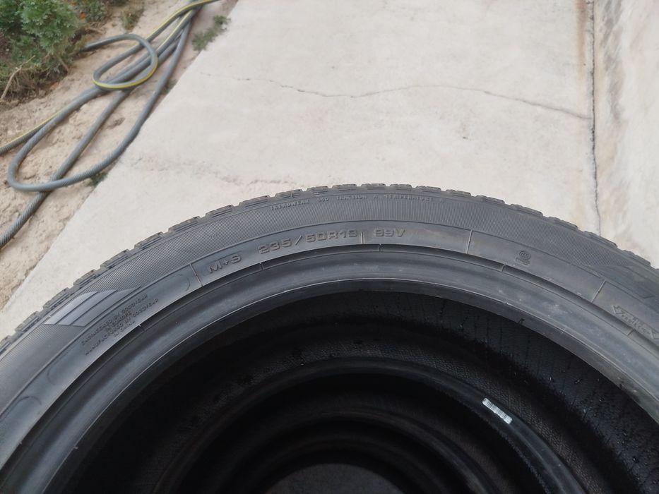 235 50 R19 Shina Good Year