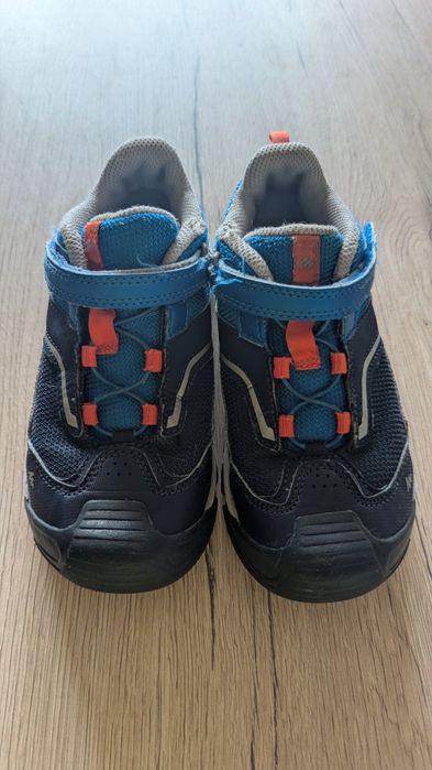 Adidași de drumeții decatlonul nr. 30