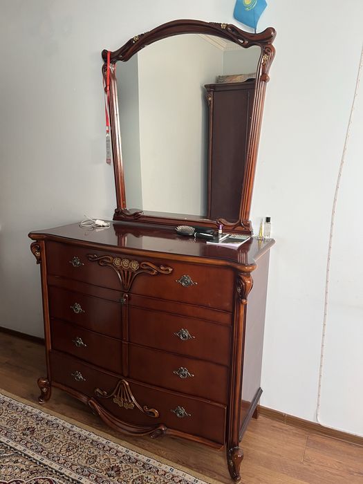 Продам спальни гарнитур