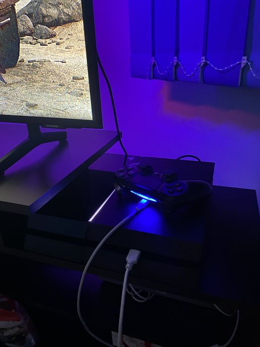 PlayStation 4 1TB с много игри! Гаранция!