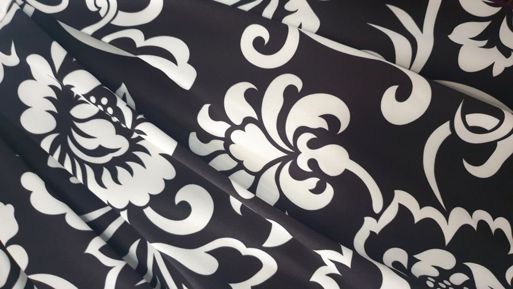 Rochie midi black and white