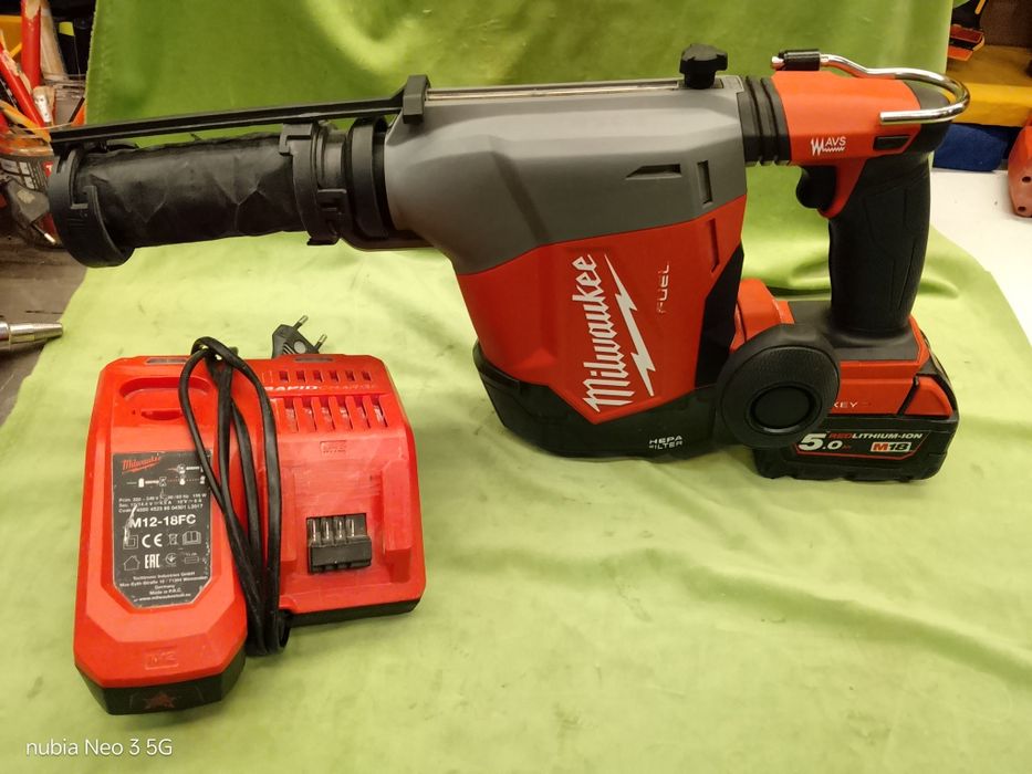 Vand scule Milwaukee  hilti nuron