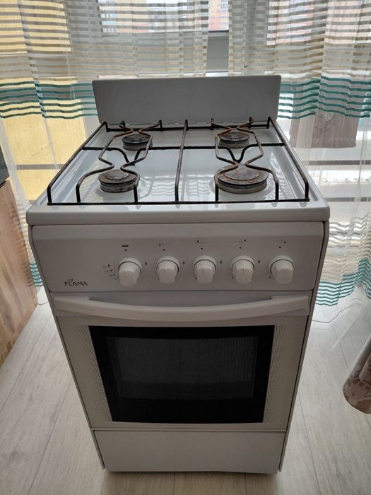 Продам газовую плиту