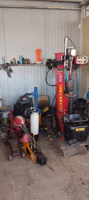 Машина за гуми CORGHI