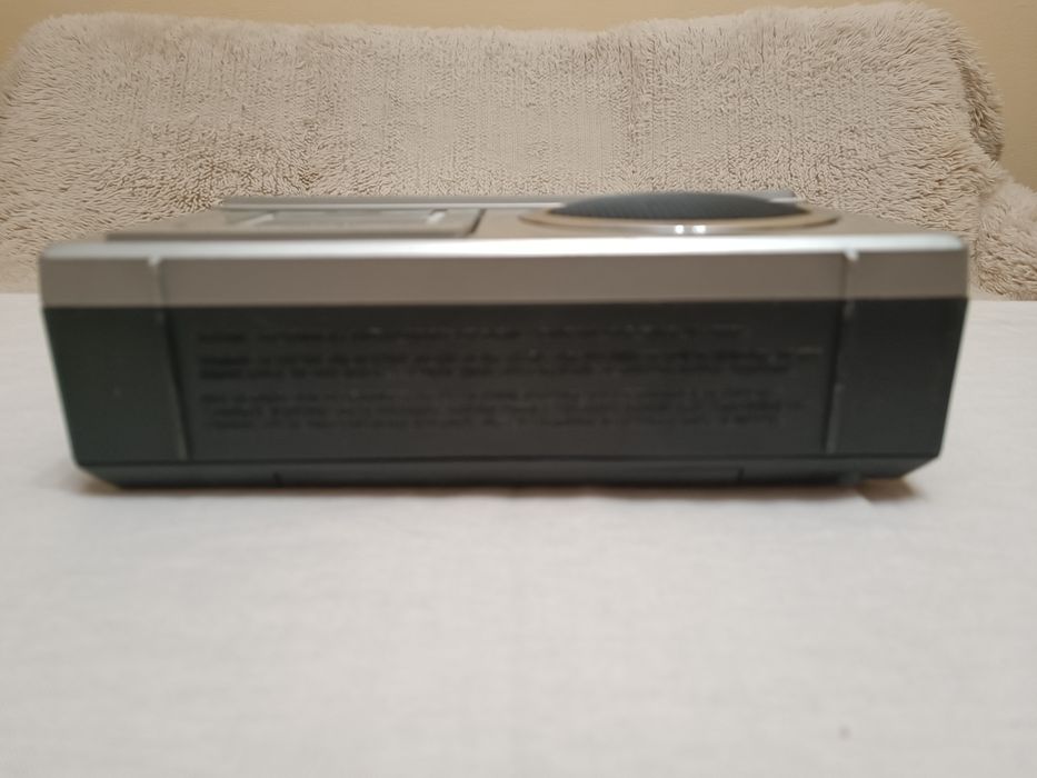 Касетофон Universum